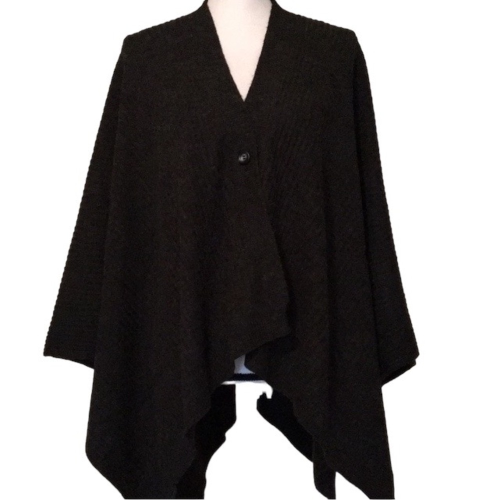 Uniqlo Front Button Wool Blend Poncho NEW